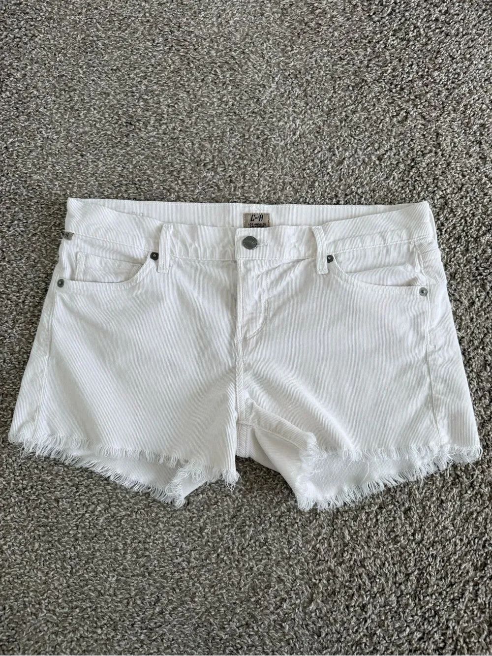CITIZENS OF HUMANITY | low rise courduroy shorts - size 29